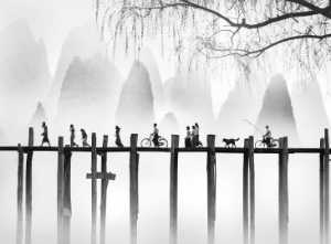 Golden Dragon Photo Award - Arnaldo Paulo Che (Hong Kong) - A Misty Morning 1